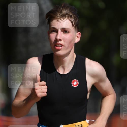07.09.2025 - 19. Norderstedt Triathlon Michael Strokosch http://msf.ph/oto/8800433 07.09.2025 12:01:01 Laufen 1152, 1156 meine-sportfotos.de