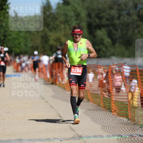 07.09.2025 - 19. Norderstedt Triathlon Michael Strokosch http://msf.ph/oto/8800439 07.09.2025 12:30:30 Laufen 303, 1294 meine-sportfotos.de