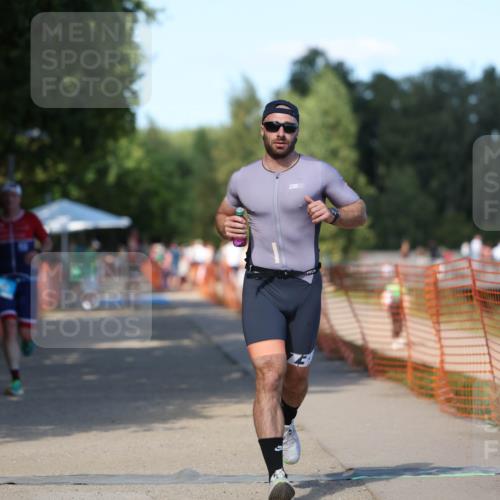 07.09.2025 - 19. Norderstedt Triathlon Michael Strokosch http://msf.ph/oto/8800508 07.09.2025 14:50:41 Laufen 366, 872 meine-sportfotos.de