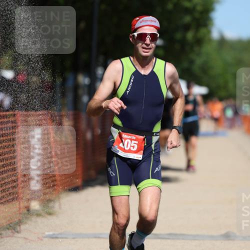 07.09.2025 - 19. Norderstedt Triathlon Michael Strokosch http://msf.ph/oto/8800528 07.09.2025 13:08:21 Laufen 205, 212, 759 meine-sportfotos.de