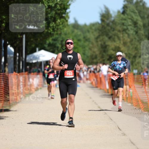 07.09.2025 - 19. Norderstedt Triathlon Michael Strokosch http://msf.ph/oto/8800540 07.09.2025 12:30:38 Laufen 303, 703, 822, 1343 meine-sportfotos.de