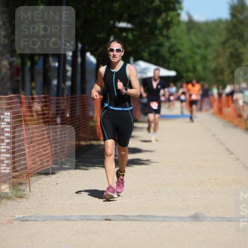 07.09.2025 - 19. Norderstedt Triathlon Michael Strokosch http://msf.ph/oto/8800551 07.09.2025 13:08:25 Laufen 205, 282, 759, 1212 meine-sportfotos.de