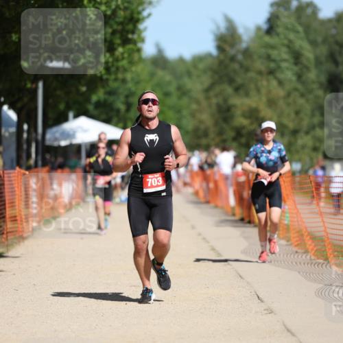 07.09.2025 - 19. Norderstedt Triathlon Michael Strokosch http://msf.ph/oto/8800555 07.09.2025 12:30:38 Laufen 303, 703, 822, 1343 meine-sportfotos.de