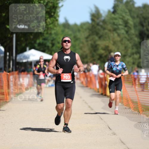 07.09.2025 - 19. Norderstedt Triathlon Michael Strokosch http://msf.ph/oto/8800562 07.09.2025 12:30:38 Laufen 303, 703, 822, 1343 meine-sportfotos.de