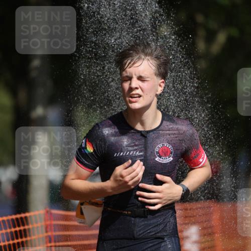 07.09.2025 - 19. Norderstedt Triathlon Michael Strokosch http://msf.ph/oto/8800575 07.09.2025 12:01:08 Laufen 787, 1156 meine-sportfotos.de
