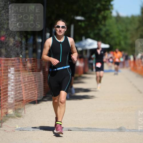07.09.2025 - 19. Norderstedt Triathlon Michael Strokosch http://msf.ph/oto/8800576 07.09.2025 13:08:26 Laufen 282, 759, 1212 meine-sportfotos.de