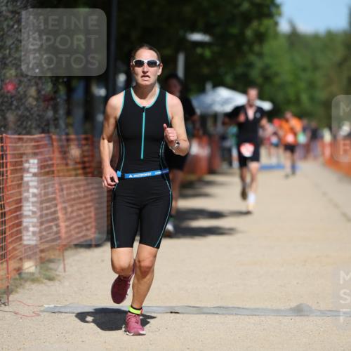 07.09.2025 - 19. Norderstedt Triathlon Michael Strokosch http://msf.ph/oto/8800583 07.09.2025 13:08:26 Laufen 282, 759, 1212 meine-sportfotos.de