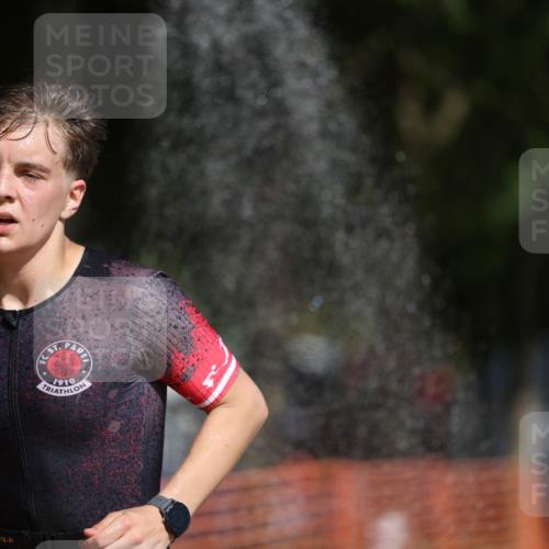 07.09.2025 - 19. Norderstedt Triathlon Michael Strokosch http://msf.ph/oto/8800588 07.09.2025 12:01:09 Laufen 787, 796, 1156 meine-sportfotos.de