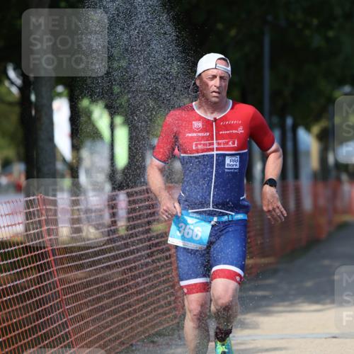 07.09.2025 - 19. Norderstedt Triathlon Michael Strokosch http://msf.ph/oto/8800592 07.09.2025 14:50:45 Laufen 366, 872 meine-sportfotos.de
