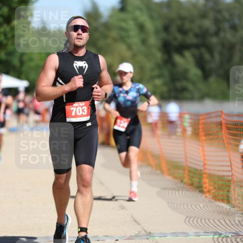 07.09.2025 - 19. Norderstedt Triathlon Michael Strokosch http://msf.ph/oto/8800597 07.09.2025 12:30:41 Laufen 703, 822, 1280, 1343 meine-sportfotos.de
