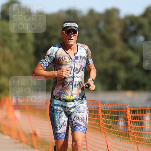 07.09.2025 - 19. Norderstedt Triathlon Michael Strokosch http://msf.ph/oto/8800601 07.09.2025 12:01:10 Laufen 787, 796, 1156 meine-sportfotos.de