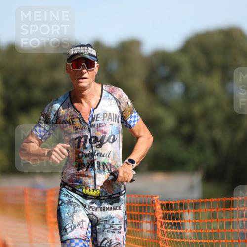 07.09.2025 - 19. Norderstedt Triathlon Michael Strokosch http://msf.ph/oto/8800617 07.09.2025 12:01:10 Laufen 787, 796, 1156 meine-sportfotos.de