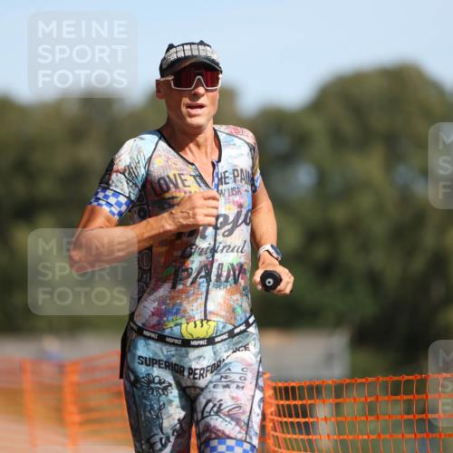 07.09.2025 - 19. Norderstedt Triathlon Michael Strokosch http://msf.ph/oto/8800624 07.09.2025 12:01:10 Laufen 787, 796, 1156 meine-sportfotos.de