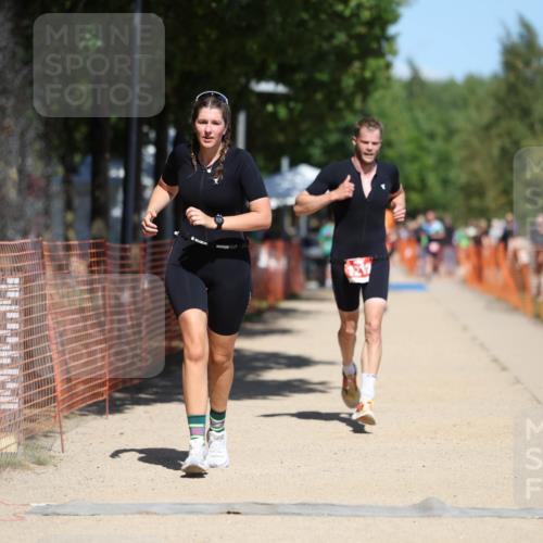 07.09.2025 - 19. Norderstedt Triathlon Michael Strokosch http://msf.ph/oto/8800648 07.09.2025 13:08:29 Laufen 282, 759, 1212 meine-sportfotos.de