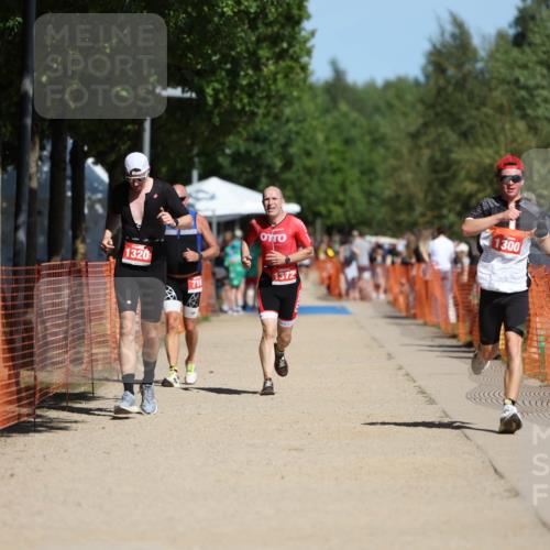 07.09.2025 - 19. Norderstedt Triathlon Michael Strokosch http://msf.ph/oto/8800744 07.09.2025 12:30:53 Laufen 1300, 1320, 1372 meine-sportfotos.de