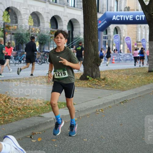 07.09.2025 - BARMER Alsterlauf Yannick Fuchs http://msf.ph/oto/8800770 07.09.2025 11:49:07 Laufen 1219 meine-sportfotos.de