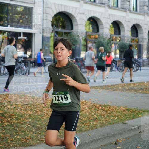 07.09.2025 - BARMER Alsterlauf Yannick Fuchs http://msf.ph/oto/8800774 07.09.2025 11:49:07 Laufen 136, 1219 meine-sportfotos.de