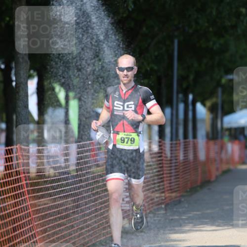 07.09.2025 - 19. Norderstedt Triathlon Michael Strokosch http://msf.ph/oto/8800794 07.09.2025 14:51:31 Laufen 979, 988 meine-sportfotos.de