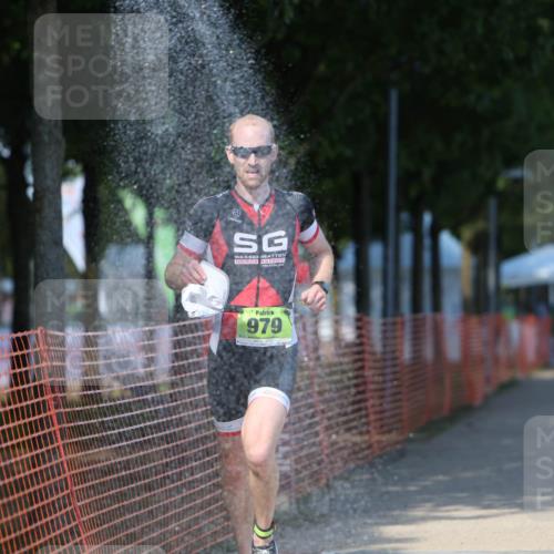 07.09.2025 - 19. Norderstedt Triathlon Michael Strokosch http://msf.ph/oto/8800801 07.09.2025 14:51:31 Laufen 979, 988 meine-sportfotos.de