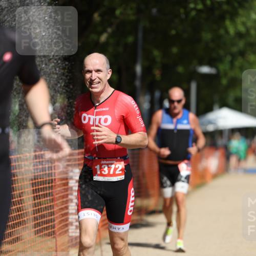 07.09.2025 - 19. Norderstedt Triathlon Michael Strokosch http://msf.ph/oto/8800839 07.09.2025 12:30:59 Laufen 710, 1300, 1320, 1372 meine-sportfotos.de
