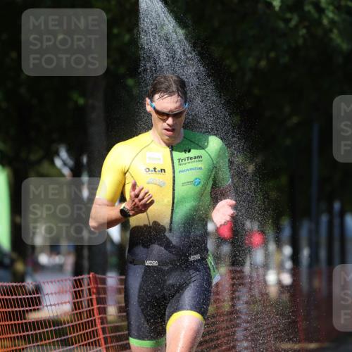 07.09.2025 - 19. Norderstedt Triathlon Michael Strokosch http://msf.ph/oto/8800996 07.09.2025 14:51:47 Laufen 394, 1028 meine-sportfotos.de