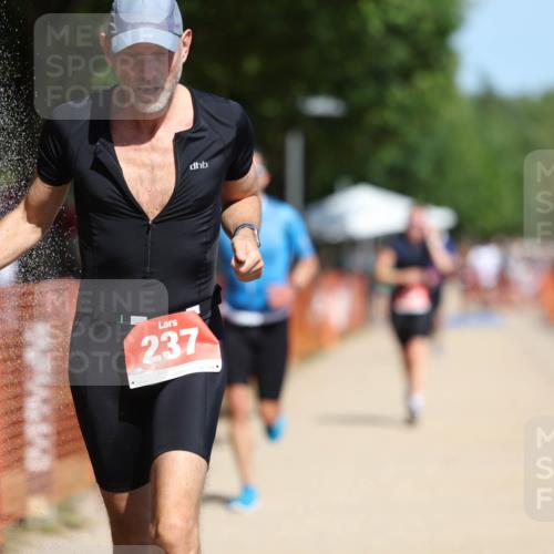 07.09.2025 - 19. Norderstedt Triathlon Michael Strokosch http://msf.ph/oto/8801013 07.09.2025 12:31:20 Laufen 215, 237, 1361 meine-sportfotos.de