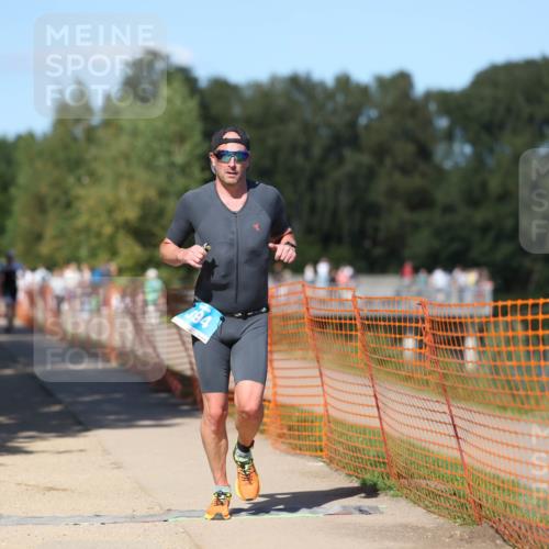 07.09.2025 - 19. Norderstedt Triathlon Michael Strokosch http://msf.ph/oto/8801043 07.09.2025 14:51:54 Laufen 394, 958 meine-sportfotos.de