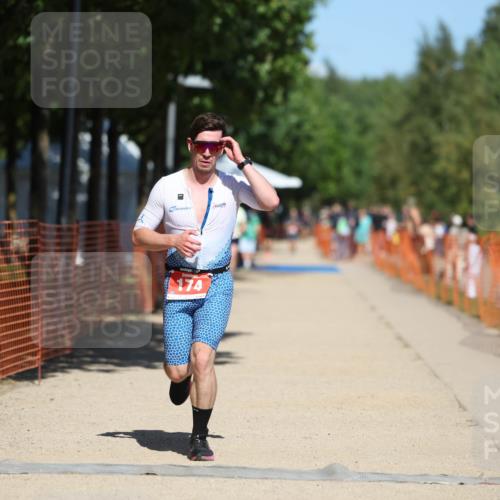 07.09.2025 - 19. Norderstedt Triathlon Michael Strokosch http://msf.ph/oto/8801049 07.09.2025 13:09:10 Laufen 174, 277, 715 meine-sportfotos.de