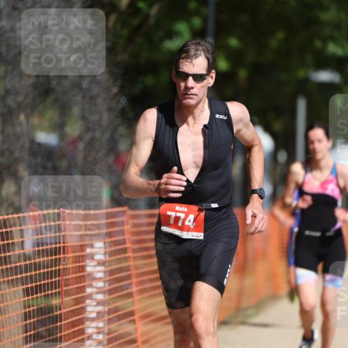 07.09.2025 - 19. Norderstedt Triathlon Michael Strokosch http://msf.ph/oto/8801084 07.09.2025 12:01:36 Laufen 148, 774, 1178, 1301, 1332, 1334 meine-sportfotos.de
