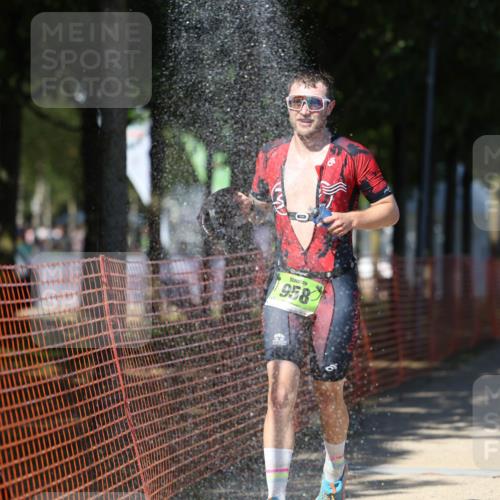 07.09.2025 - 19. Norderstedt Triathlon Michael Strokosch http://msf.ph/oto/8801100 07.09.2025 14:51:58 Laufen 394, 958 meine-sportfotos.de