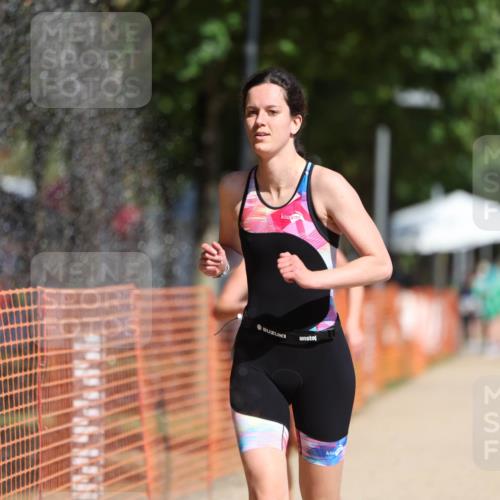 07.09.2025 - 19. Norderstedt Triathlon Michael Strokosch http://msf.ph/oto/8801142 07.09.2025 12:01:38 Laufen 148, 774, 1178, 1301, 1334 meine-sportfotos.de