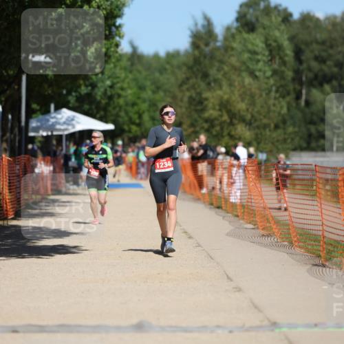07.09.2025 - 19. Norderstedt Triathlon Michael Strokosch http://msf.ph/oto/8801188 07.09.2025 13:09:36 Laufen 1234 meine-sportfotos.de