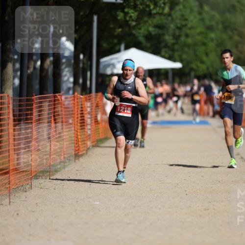 07.09.2025 - 19. Norderstedt Triathlon Michael Strokosch http://msf.ph/oto/8801238 07.09.2025 12:02:10 Laufen 1190, 1218 meine-sportfotos.de
