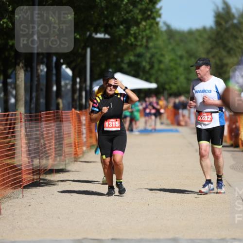 07.09.2025 - 19. Norderstedt Triathlon Michael Strokosch http://msf.ph/oto/8801241 07.09.2025 12:31:46 Laufen 168, 795, 898, 1282, 1315 meine-sportfotos.de