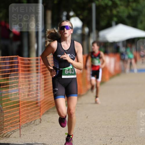 07.09.2025 - 19. Norderstedt Triathlon Michael Strokosch http://msf.ph/oto/8801242 07.09.2025 10:58:14 Laufen 57, 129, 643, 693 meine-sportfotos.de