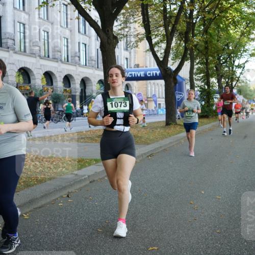 07.09.2025 - BARMER Alsterlauf Yannick Fuchs http://msf.ph/oto/8801252 07.09.2025 11:49:32 Laufen 17, 1156, 10, 1073, 1251 meine-sportfotos.de
