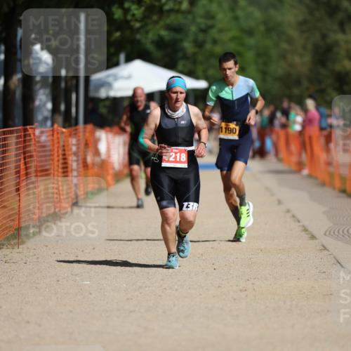 07.09.2025 - 19. Norderstedt Triathlon Michael Strokosch http://msf.ph/oto/8801273 07.09.2025 12:02:11 Laufen 1190, 1218 meine-sportfotos.de