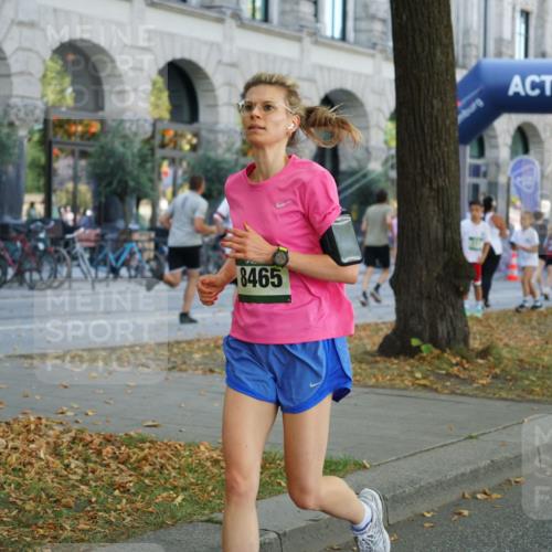 07.09.2025 - BARMER Alsterlauf Yannick Fuchs http://msf.ph/oto/8801322 07.09.2025 11:49:38 Laufen 8465 meine-sportfotos.de