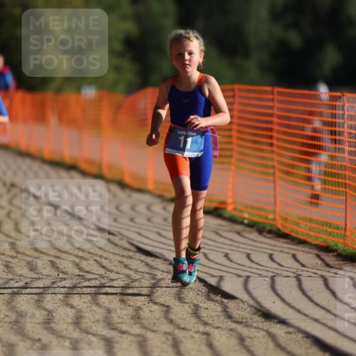 07.09.2025 - 19. Norderstedt Triathlon Michael Strokosch http://msf.ph/oto/8801342 07.09.2025 09:15:31 Laufen 11, 38 meine-sportfotos.de