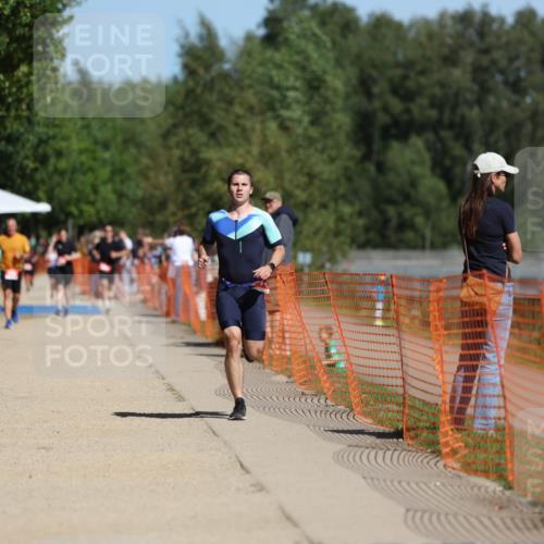 07.09.2025 - 19. Norderstedt Triathlon Michael Strokosch http://msf.ph/oto/8801372 07.09.2025 12:32:03 Laufen 201, 741 meine-sportfotos.de