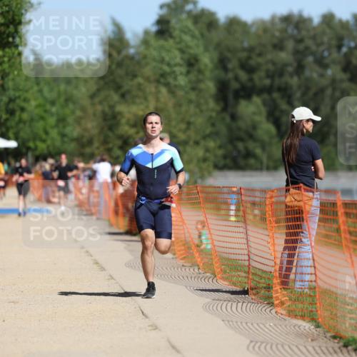 07.09.2025 - 19. Norderstedt Triathlon Michael Strokosch http://msf.ph/oto/8801392 07.09.2025 12:32:04 Laufen 201, 741 meine-sportfotos.de