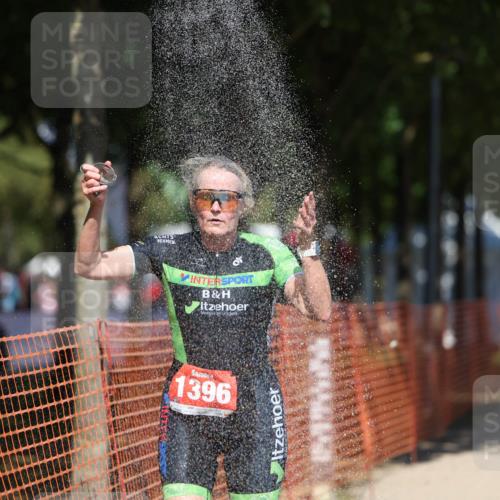 07.09.2025 - 19. Norderstedt Triathlon Michael Strokosch http://msf.ph/oto/8801401 07.09.2025 13:09:46 Laufen 1396 meine-sportfotos.de