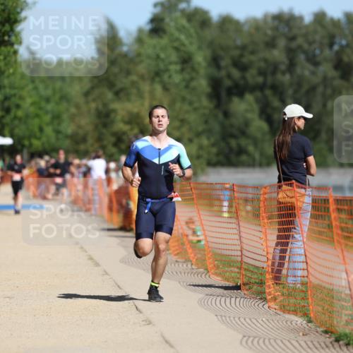 07.09.2025 - 19. Norderstedt Triathlon Michael Strokosch http://msf.ph/oto/8801403 07.09.2025 12:32:04 Laufen 201, 741 meine-sportfotos.de