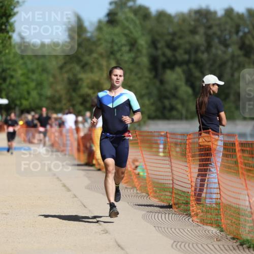 07.09.2025 - 19. Norderstedt Triathlon Michael Strokosch http://msf.ph/oto/8801410 07.09.2025 12:32:04 Laufen 201, 741 meine-sportfotos.de