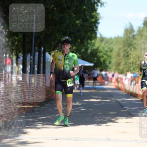 07.09.2025 - 19. Norderstedt Triathlon Michael Strokosch http://msf.ph/oto/8801419 07.09.2025 14:52:32 Laufen 993, 1029, 1468 meine-sportfotos.de