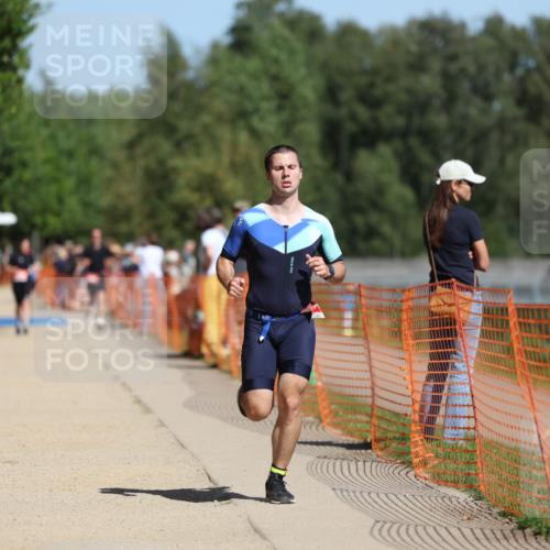 07.09.2025 - 19. Norderstedt Triathlon Michael Strokosch http://msf.ph/oto/8801423 07.09.2025 12:32:05 Laufen 201, 741 meine-sportfotos.de