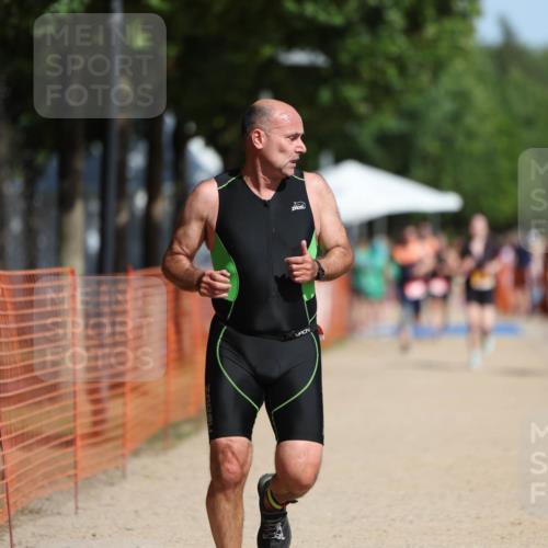 07.09.2025 - 19. Norderstedt Triathlon Michael Strokosch http://msf.ph/oto/8801468 07.09.2025 12:02:20 Laufen 1190, 1217, 1218 meine-sportfotos.de