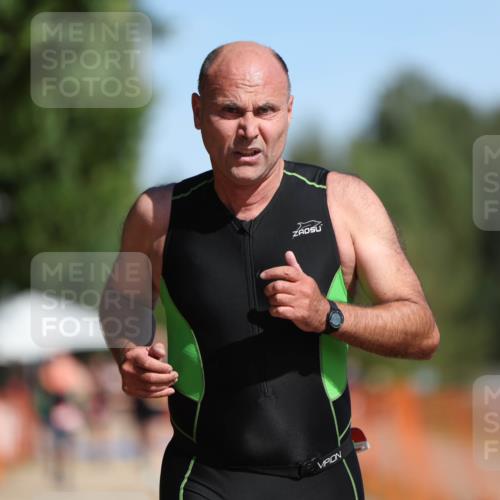 07.09.2025 - 19. Norderstedt Triathlon Michael Strokosch http://msf.ph/oto/8801534 07.09.2025 12:02:22 Laufen 1217 meine-sportfotos.de