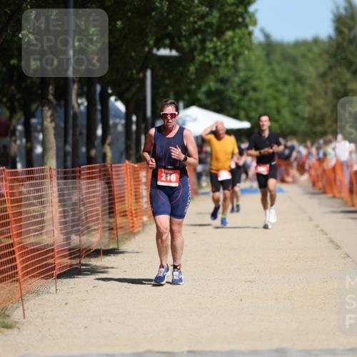 07.09.2025 - 19. Norderstedt Triathlon Michael Strokosch http://msf.ph/oto/8801535 07.09.2025 12:32:10 Laufen 164, 201, 216, 741 meine-sportfotos.de