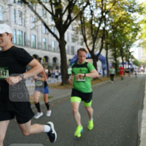 07.09.2025 - BARMER Alsterlauf Yannick Fuchs http://msf.ph/oto/8801606 07.09.2025 11:49:57 Laufen 147 meine-sportfotos.de